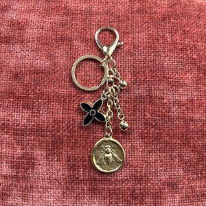 New QUEEN BEE Bag Charm Black and Gold Tone👸